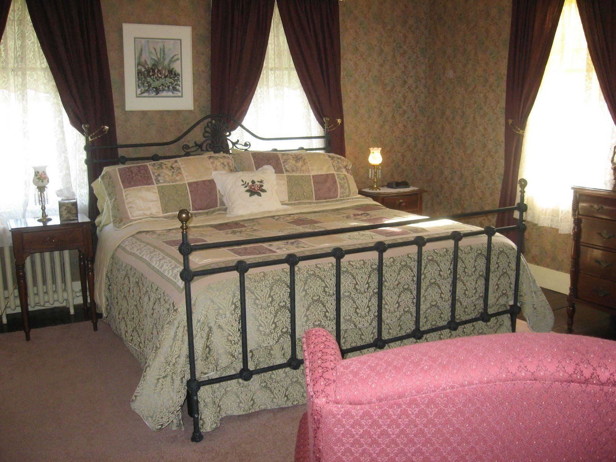 Centennial House Bed And Breakfast Northfield Exteriér fotografie